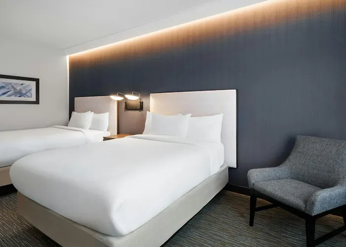 Courtyard By Marriott Seattle Seatac Airport