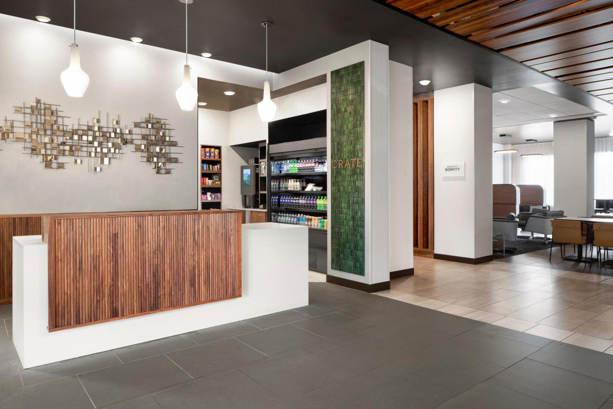 Courtyard By Marriott Seattle Airport Hotel SeaTac